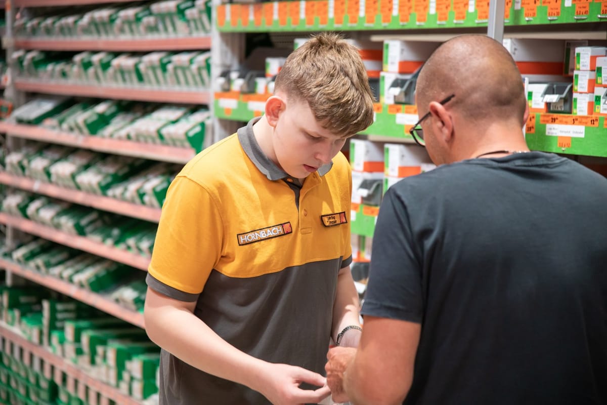 HORNBACH: "Lehrlinge leiten einen Markt“